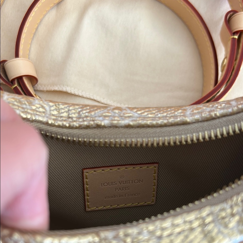 Louis Vuitton Monoglam Loop Bag - Picture 7 of 8